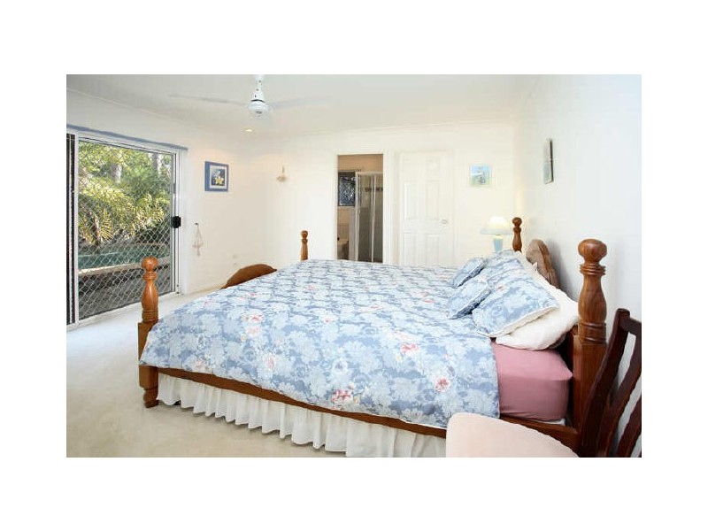 9 Adrian Street, Victoria Point QLD 4165