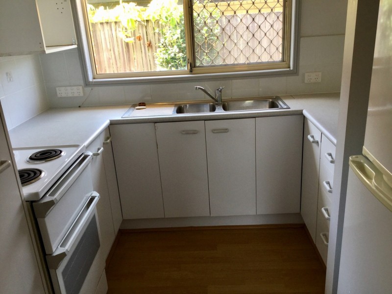 2/11-15 Myra Street, Birkdale QLD 4159