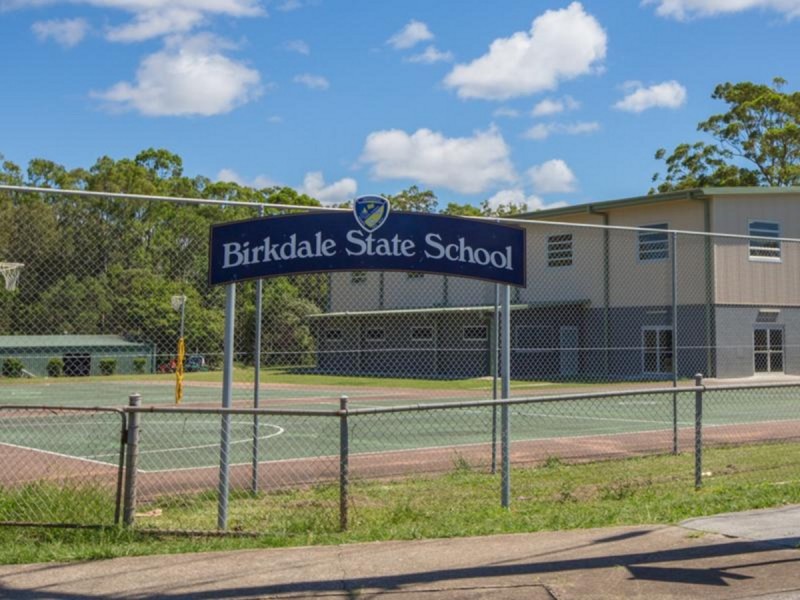 2/11-15 Myra Street, Birkdale QLD 4159