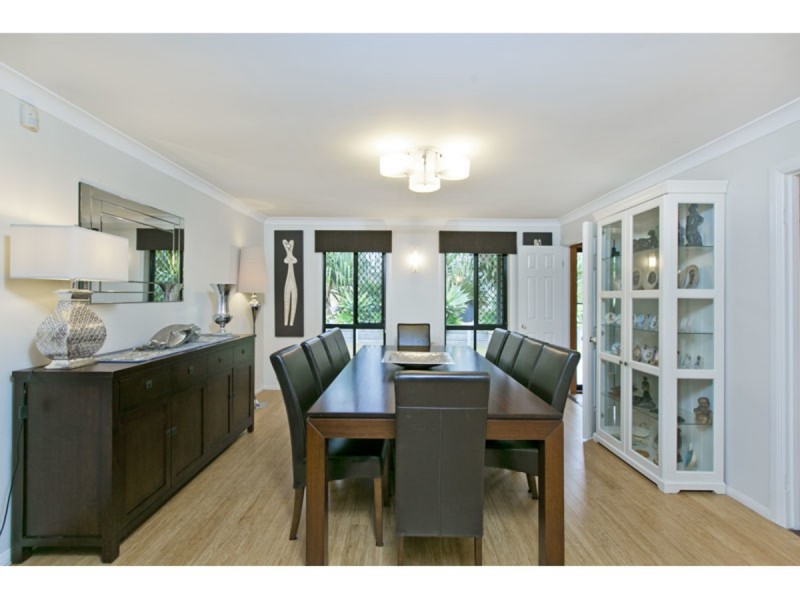 24 Lawn Terrace, Capalaba QLD 4157