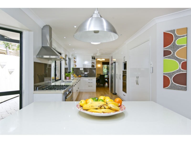 24 Lawn Terrace, Capalaba QLD 4157