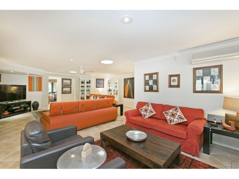 24 Lawn Terrace, Capalaba QLD 4157