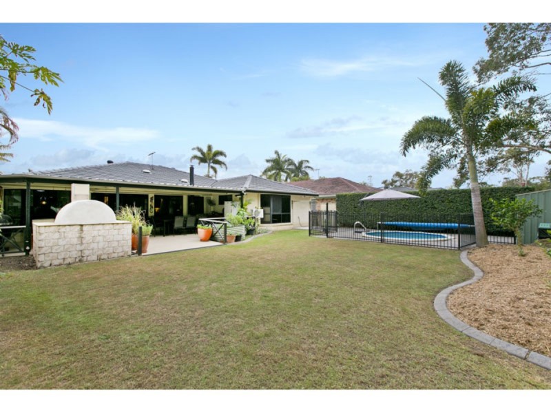 24 Lawn Terrace, Capalaba QLD 4157