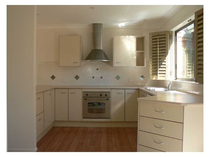 8 Phillip Street, Cleveland QLD 4163