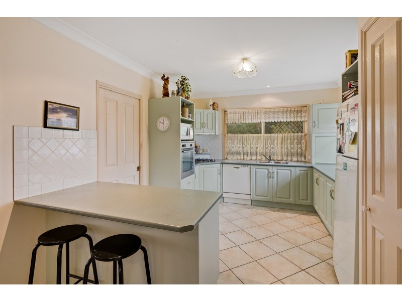 34 Marjorie Buckler Avenue, Redland Bay QLD 4165