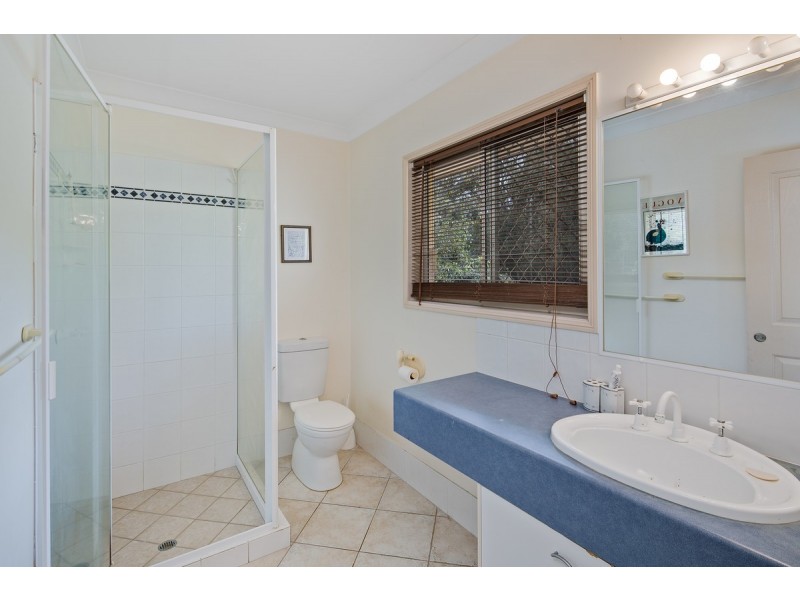 34 Marjorie Buckler Avenue, Redland Bay QLD 4165