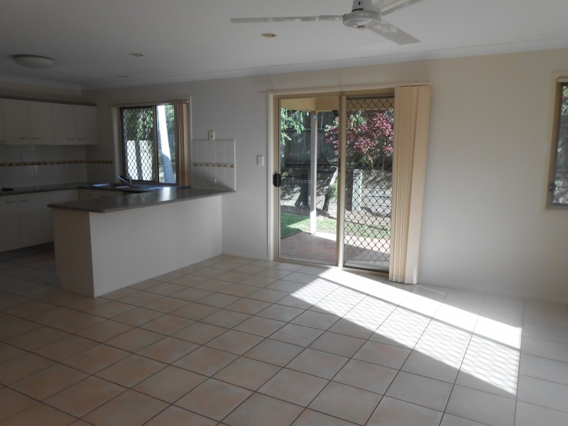 2 Burkett Crescent, Victoria Point QLD 4165