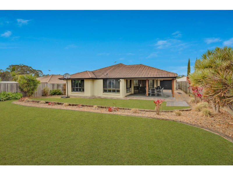 10 Caswell Crescent, Redland Bay QLD 4165