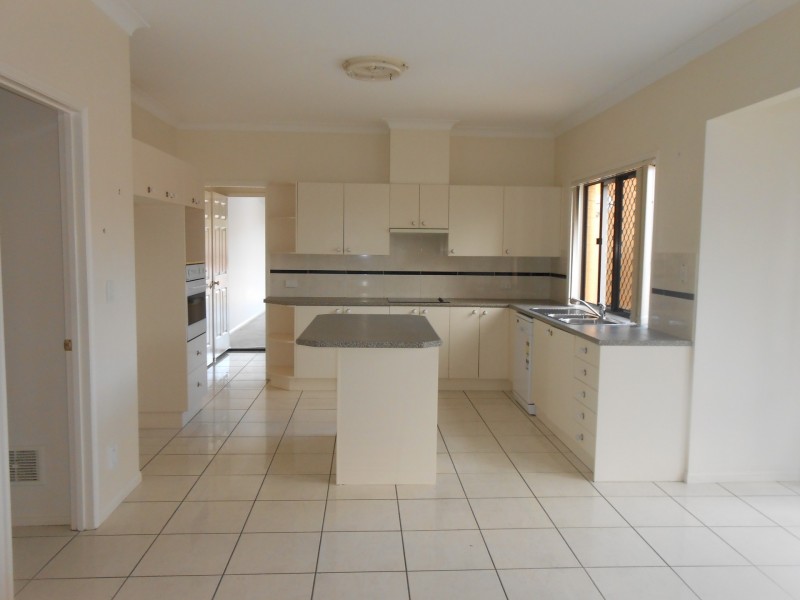 12 Kerder Street, Thornlands QLD 4164