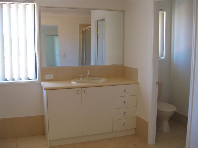 12 Kerder Street, Thornlands QLD 4164