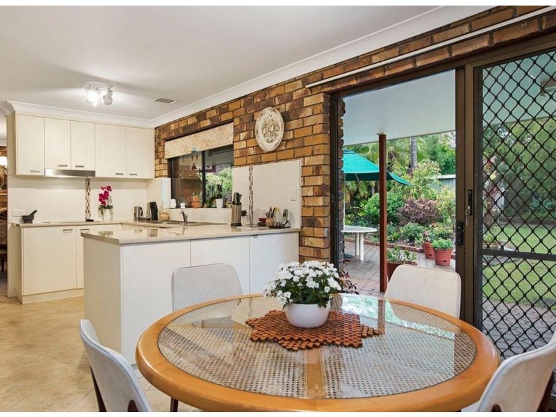 9 Harding Crescent, Cleveland QLD 4163