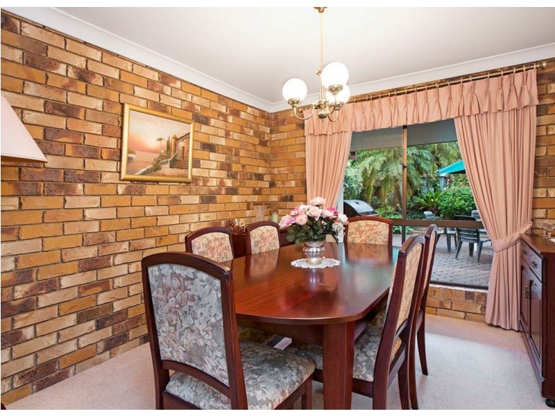 9 Harding Crescent, Cleveland QLD 4163
