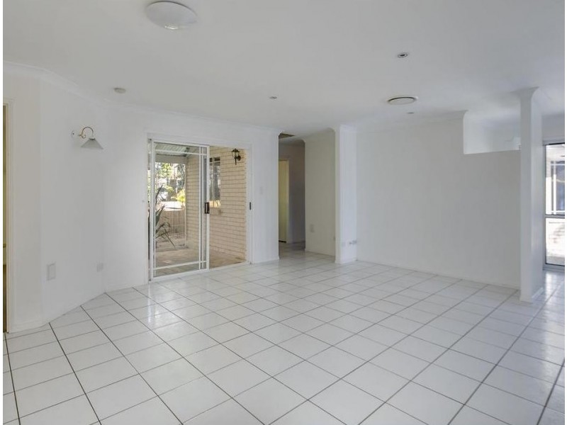 6 BAYPARK COURT, Cleveland QLD 4163