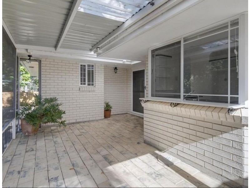 6 BAYPARK COURT, Cleveland QLD 4163