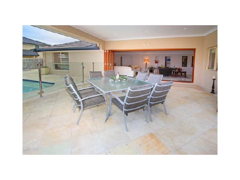 10 Nautilus Drive, Ormiston QLD 4160