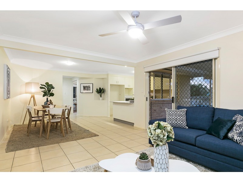 8 Sailfish Avenue, Birkdale QLD 4159
