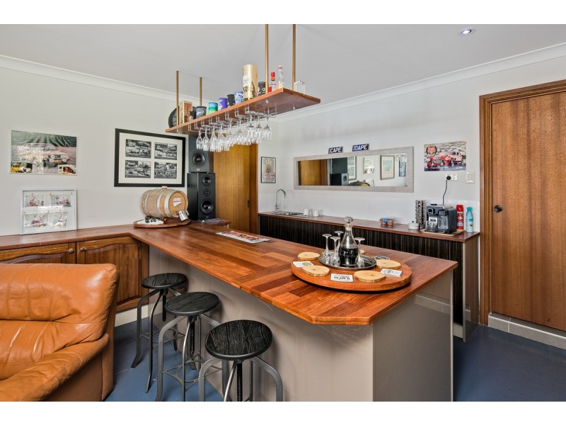 6 Bayswater Drive, Victoria Point QLD 4165