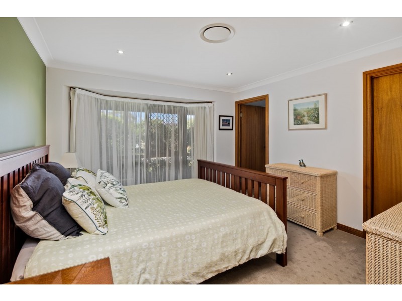 6 Bayswater Drive, Victoria Point QLD 4165