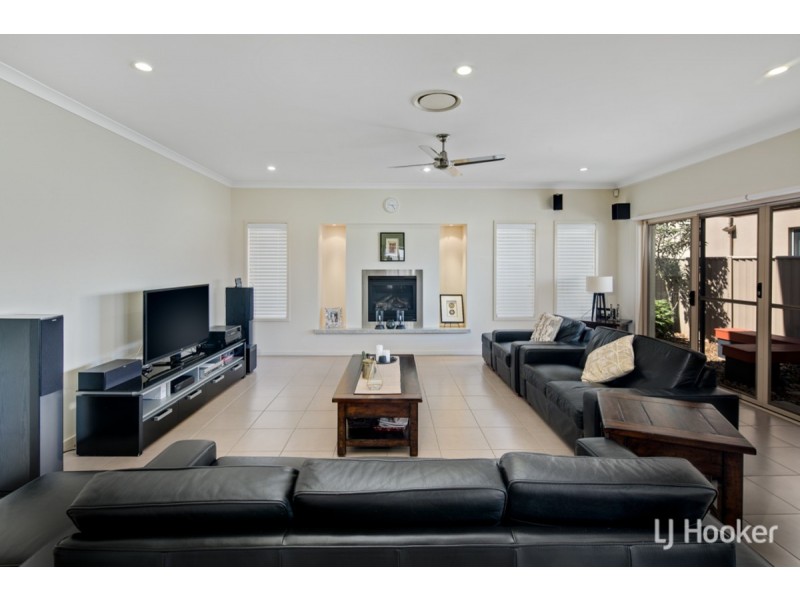 36 Station Street, Wellington Point QLD 4160