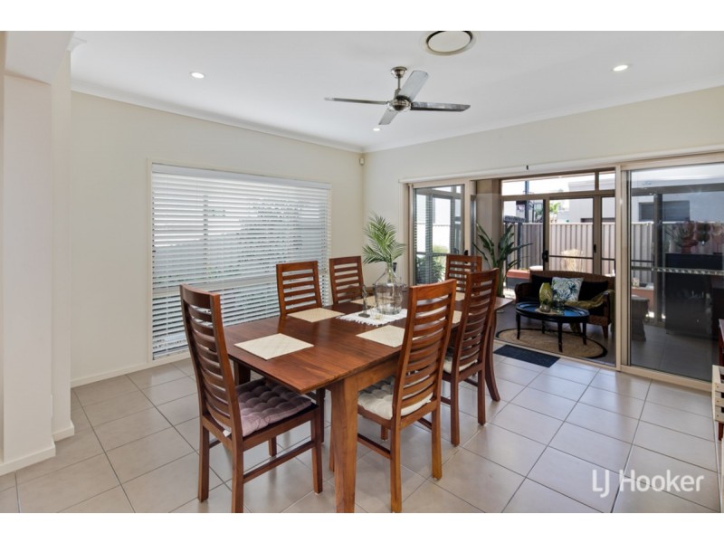36 Station Street, Wellington Point QLD 4160