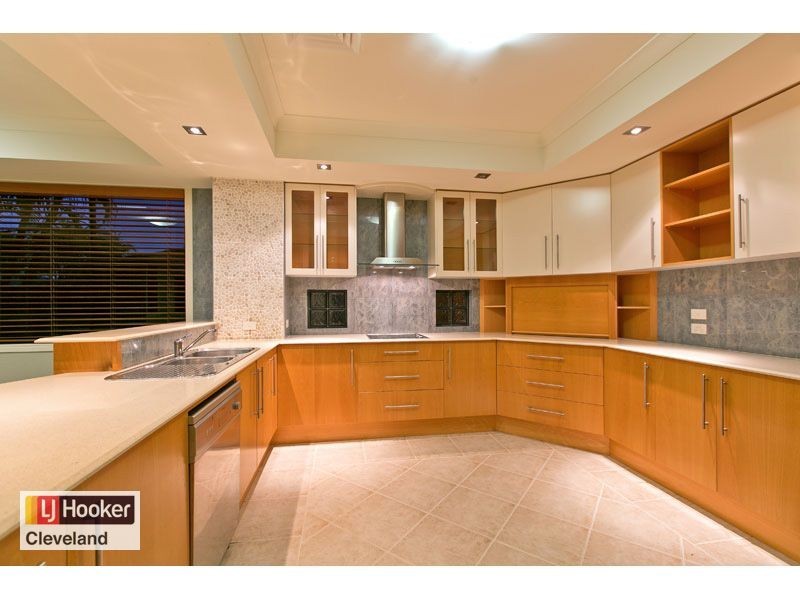 9 Bertson Crescent, Wellington Point QLD 4160