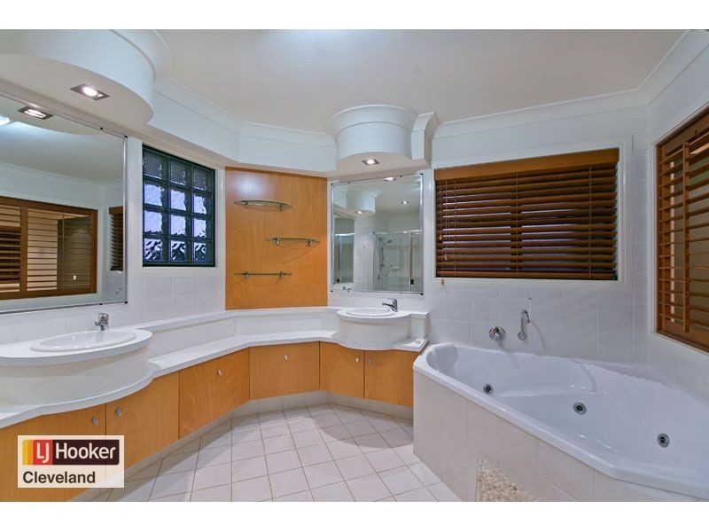 9 Bertson Crescent, Wellington Point QLD 4160