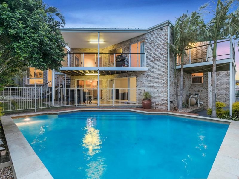 16 Burwana Place, Wellington Point QLD 4160