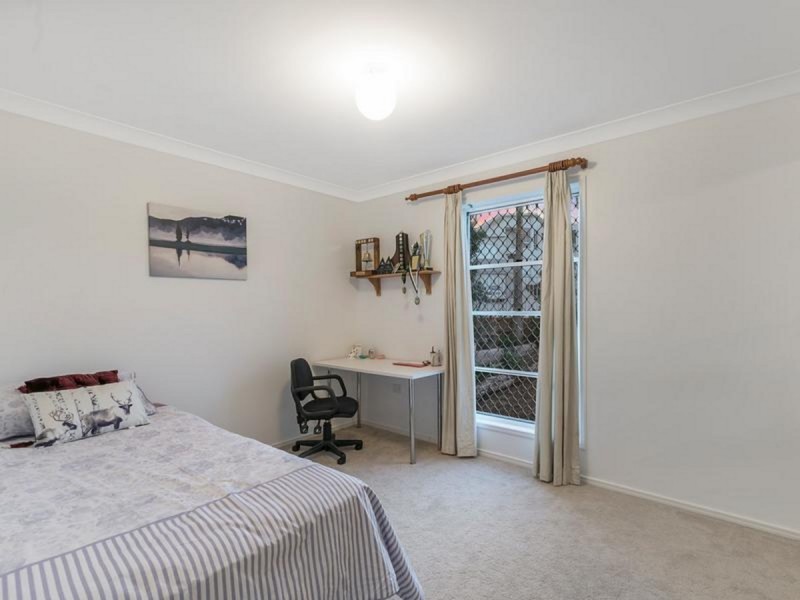 16 Burwana Place, Wellington Point QLD 4160