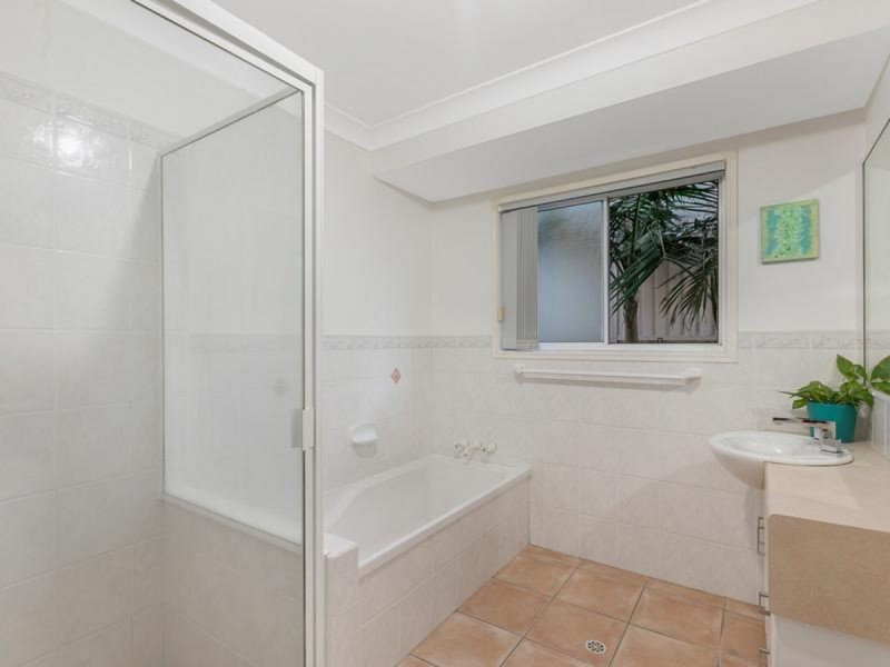 16 Burwana Place, Wellington Point QLD 4160