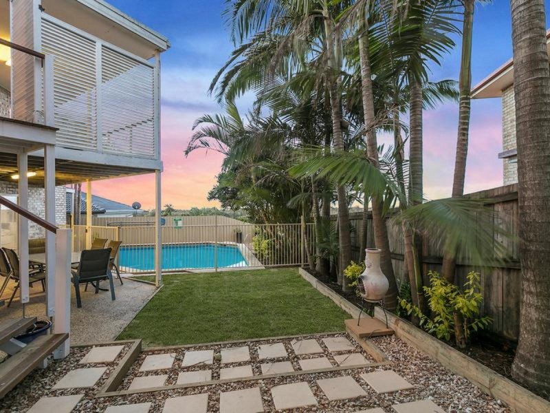 16 Burwana Place, Wellington Point QLD 4160