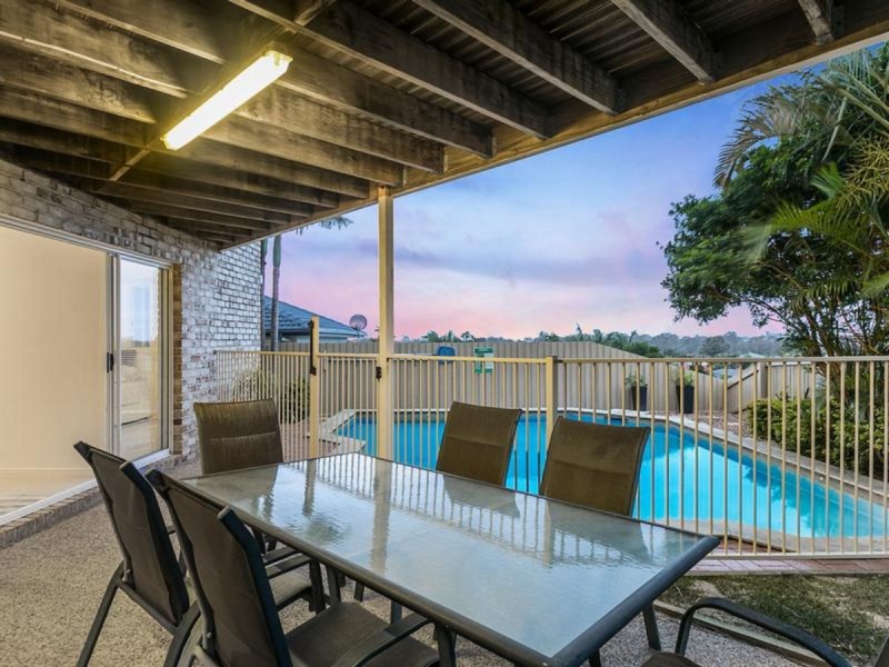 16 Burwana Place, Wellington Point QLD 4160