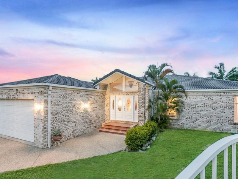 16 Burwana Place, Wellington Point QLD 4160