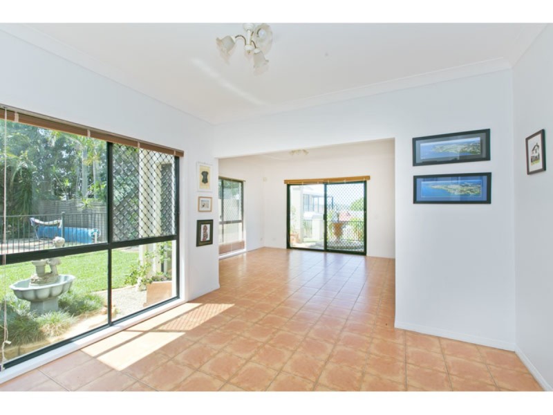 18 Moreton View Parade, Redland Bay QLD 4165