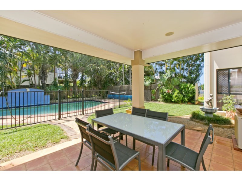 18 Moreton View Parade, Redland Bay QLD 4165