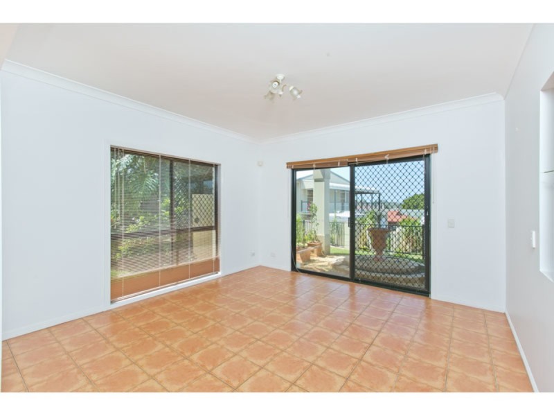 18 Moreton View Parade, Redland Bay QLD 4165