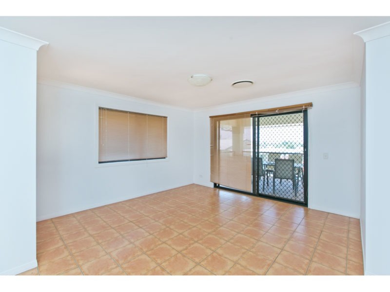 18 Moreton View Parade, Redland Bay QLD 4165