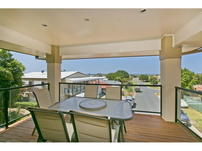 18 Moreton View Parade, Redland Bay QLD 4165