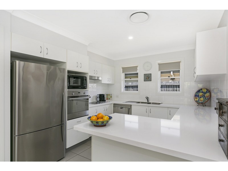 1/2 Shearwater Street, Cleveland QLD 4163