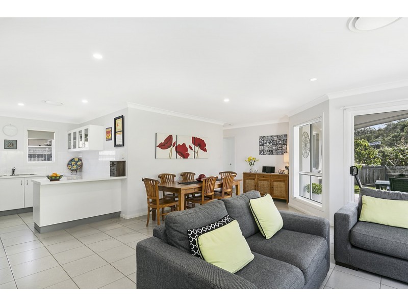 1/2 Shearwater Street, Cleveland QLD 4163