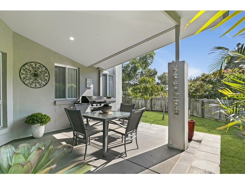 1/2 Shearwater Street, Cleveland QLD 4163