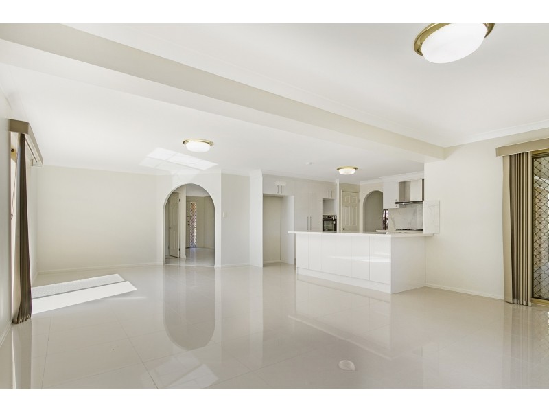 18 Hansen Court, Ormiston QLD 4160