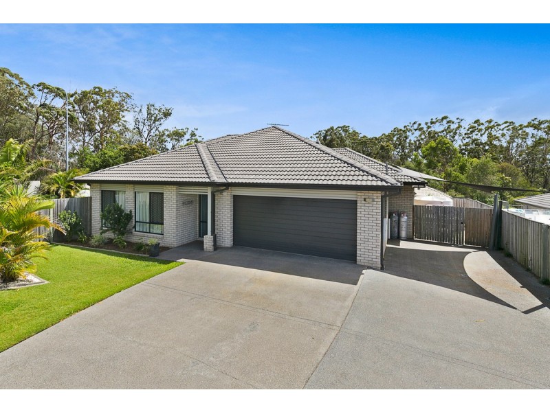 2 Estuary Avenue, Victoria Point QLD 4165