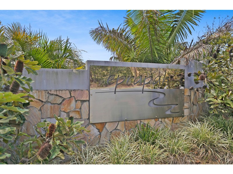 2 Estuary Avenue, Victoria Point QLD 4165