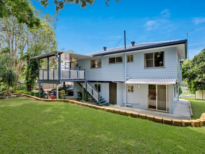 4 Emu Street, Birkdale QLD 4159