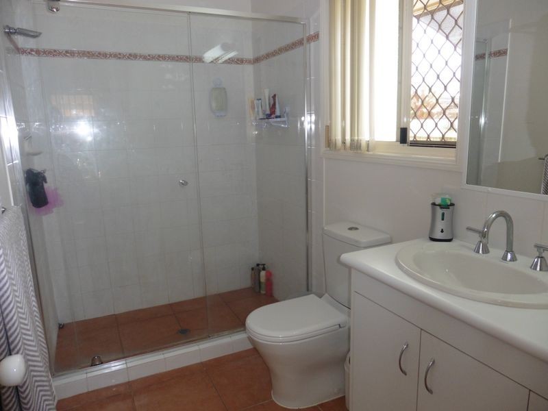3 Veitch Close, Wellington Point QLD 4160