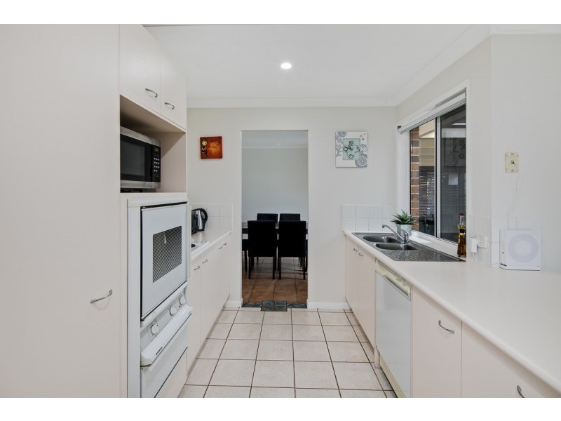 4 Crows Ash Street, Mount Cotton QLD 4165