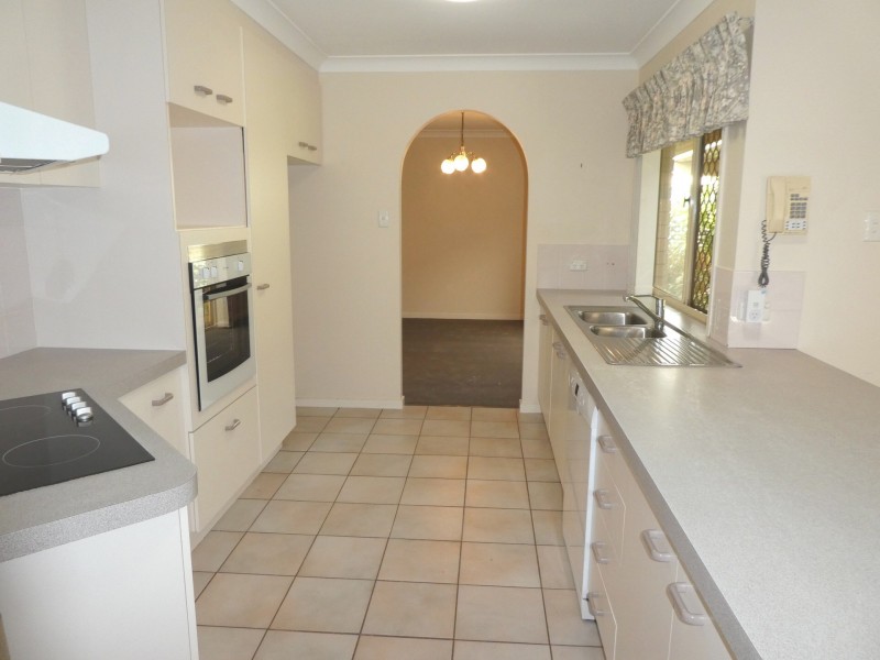 31 Trafalgar Drive, Victoria Point QLD 4165