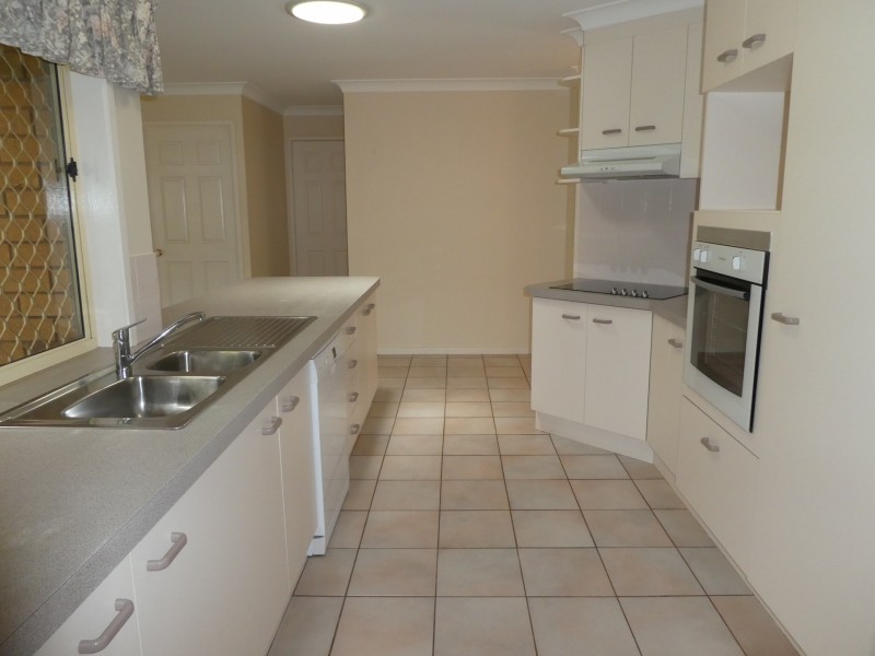31 Trafalgar Drive, Victoria Point QLD 4165