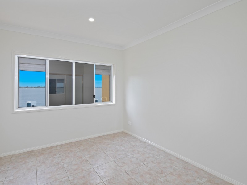 2/204 Shore Street North, Cleveland QLD 4163