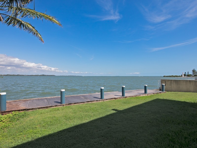 2/204 Shore Street North, Cleveland QLD 4163